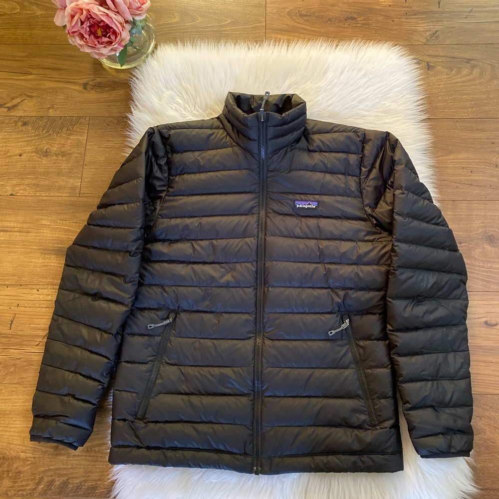 Men’s Patagonia puffer, size Medium